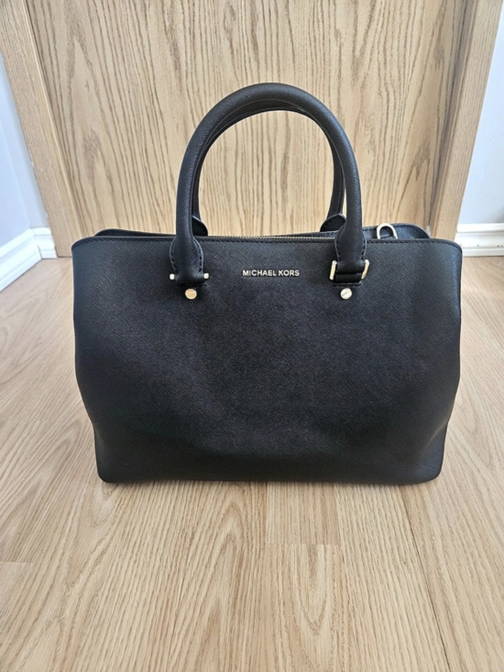 Michael Kors Savannah Large Saffiano Leather Satchel Black